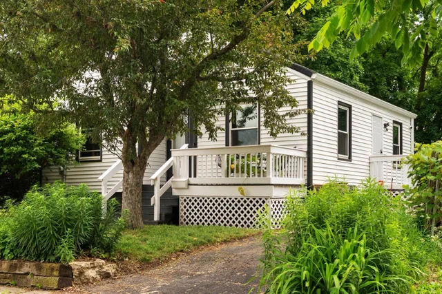 2933 Sachs Street, Madison